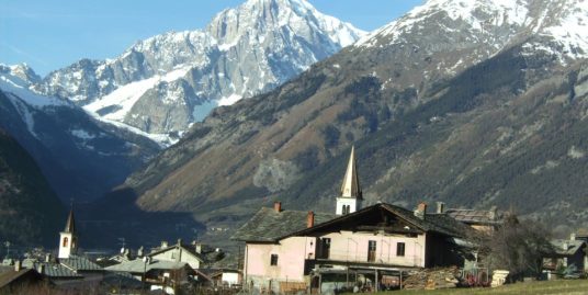 Panoramica porzione di rustico nel cuore del centro